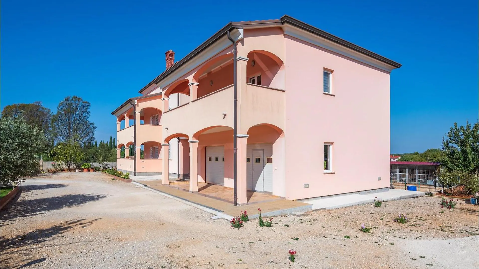 Amazing Apartment In Rovinj With Kitchen